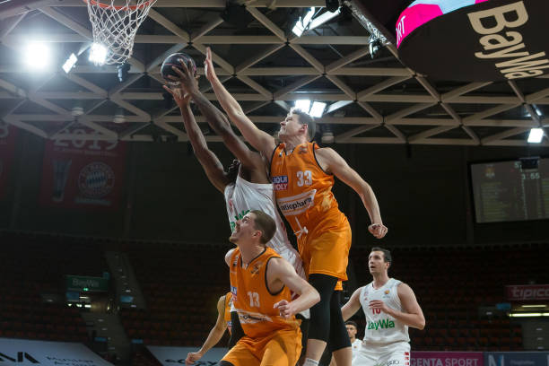 出了惊人的 出了惊人的