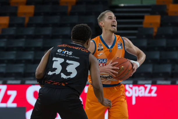 比赛的顺利 比赛的顺利