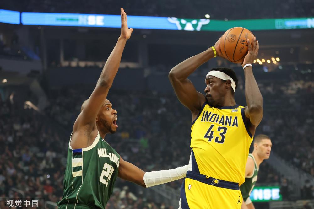 在足球赛场 在足球赛场